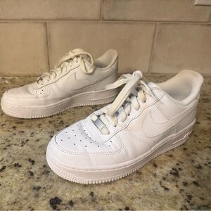 Women's Nike Air Force 1 size 7.5 Leather Sneaker
